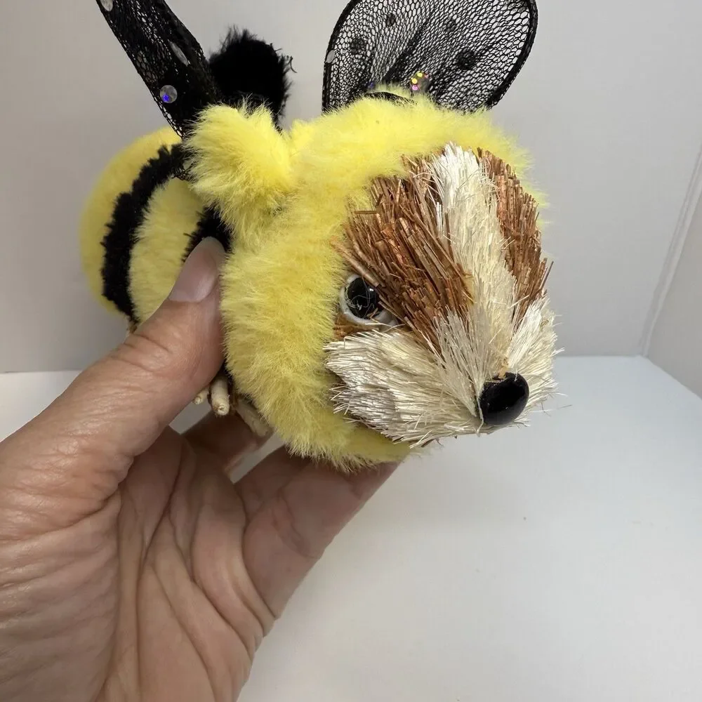 Ashland Halloween Bee Hamster Decorative Naturals Figure New